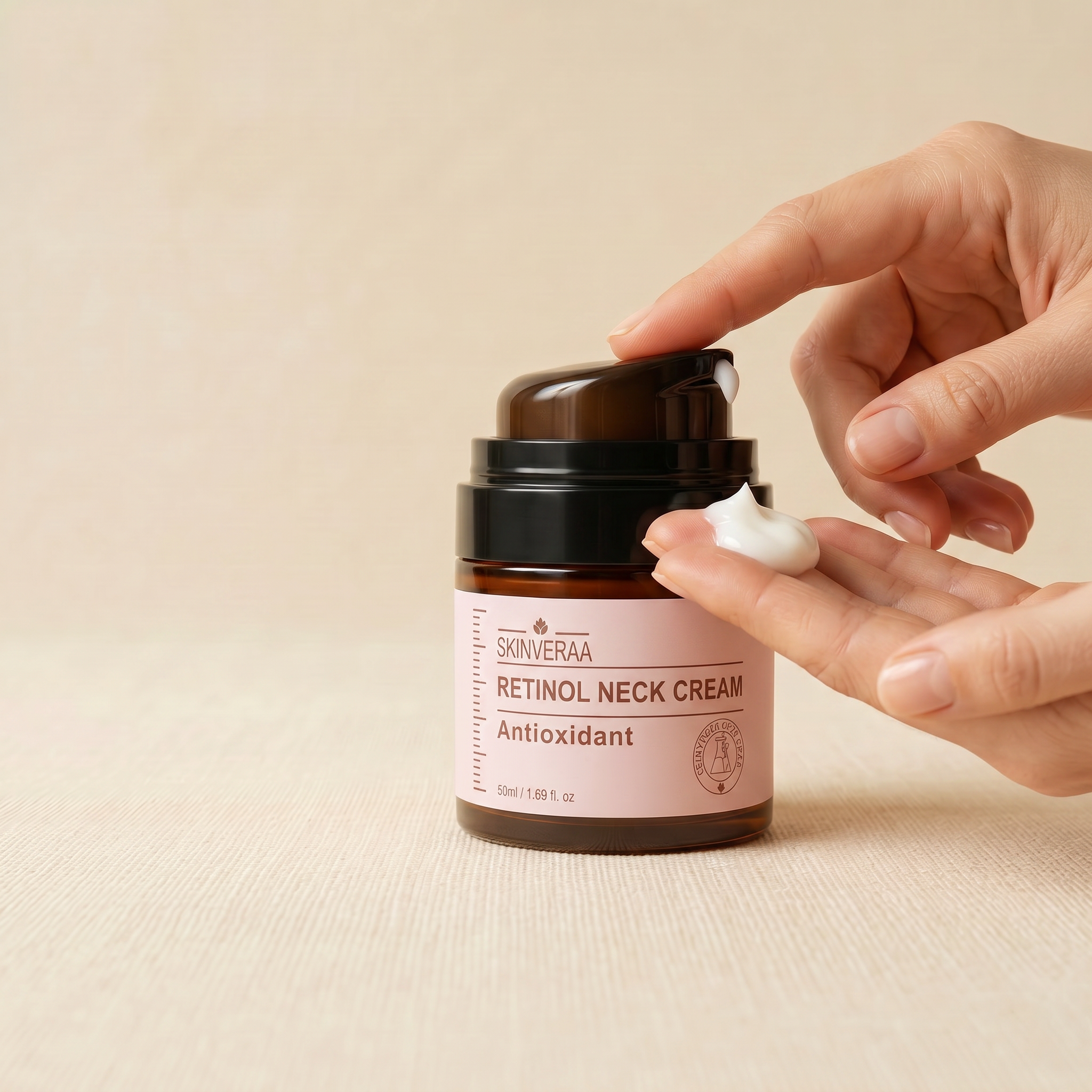 SKINVERAA RETINOL NECK CREAM