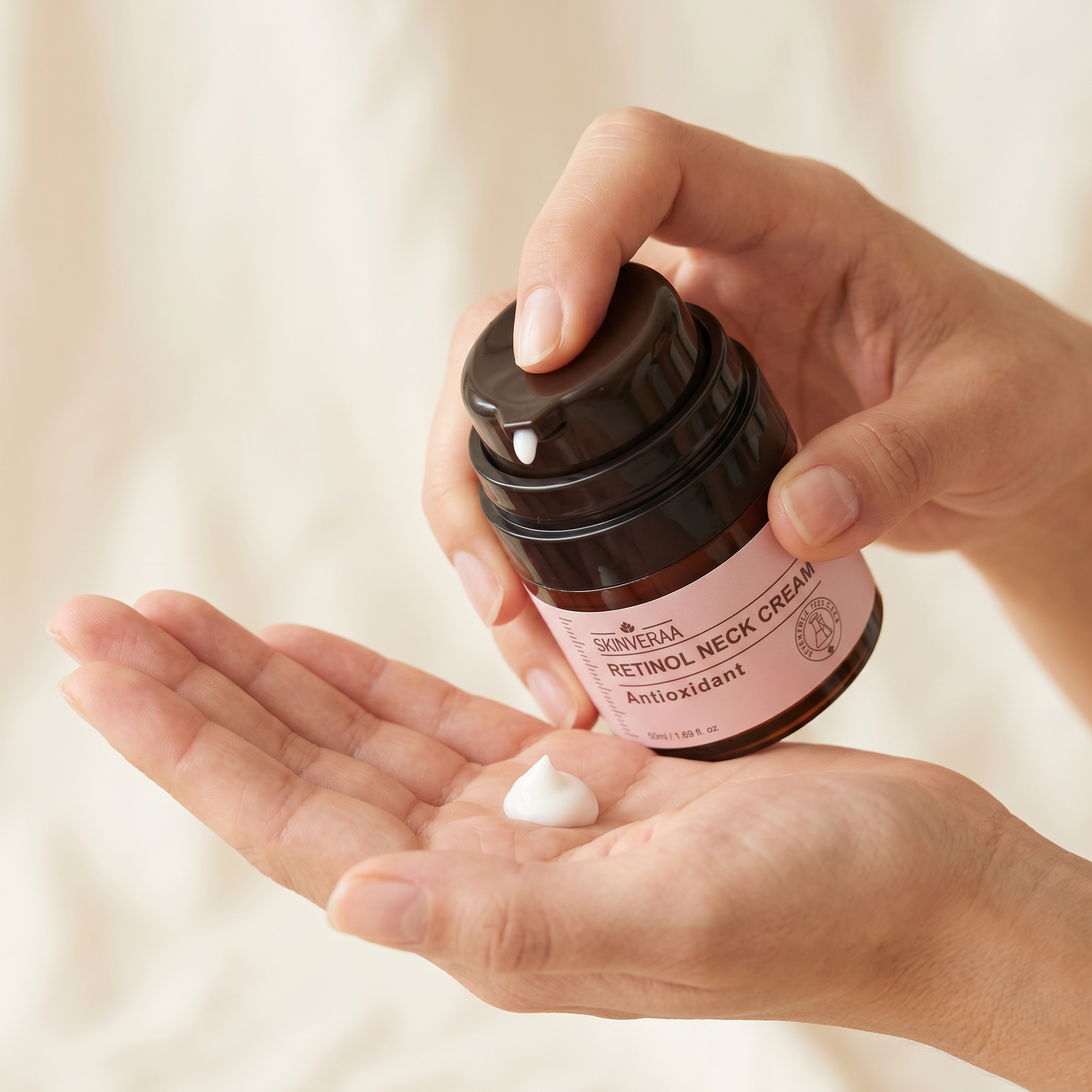 SKINVERAA RETINOL NECK CREAM