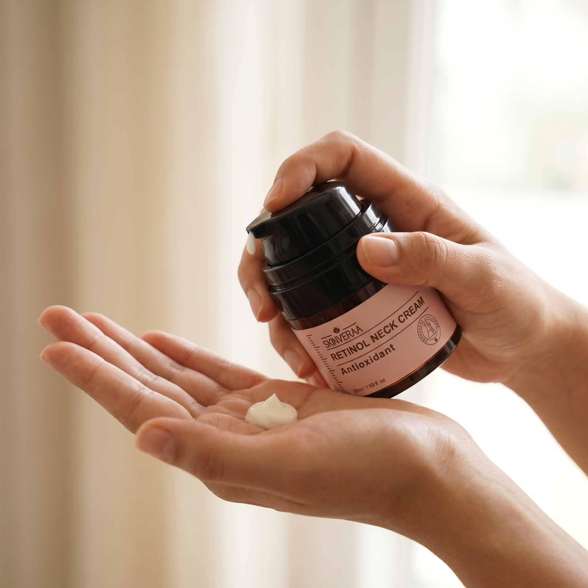SKINVERAA RETINOL NECK CREAM